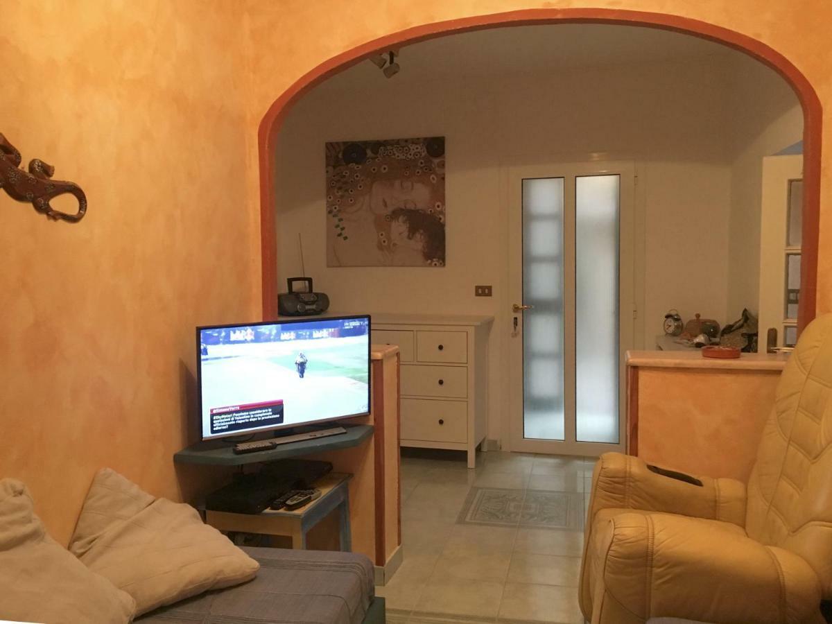 La Casa Di Zoe Διαμέρισμα Uscio Εξωτερικό φωτογραφία