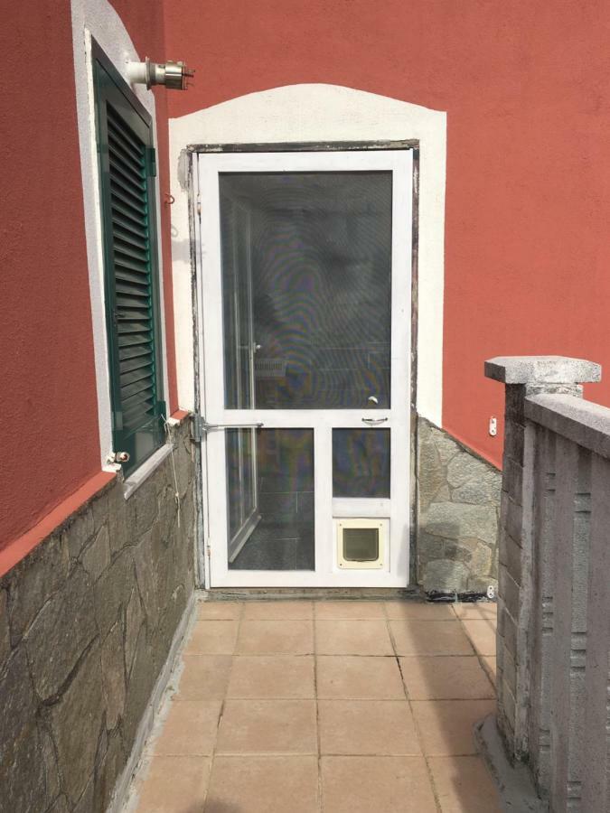 La Casa Di Zoe Διαμέρισμα Uscio Εξωτερικό φωτογραφία
