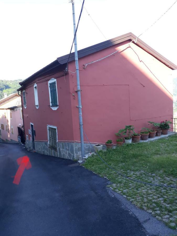 La Casa Di Zoe Διαμέρισμα Uscio Εξωτερικό φωτογραφία
